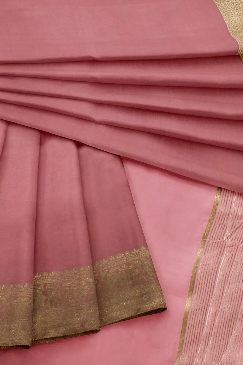 Pink Banarsi Dola Silk Saree With Heavy Blouse