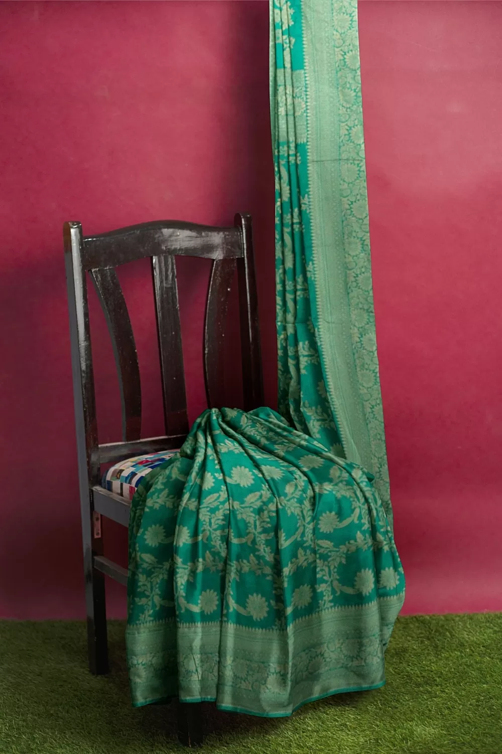 Green Colour Soft Silk Sarees