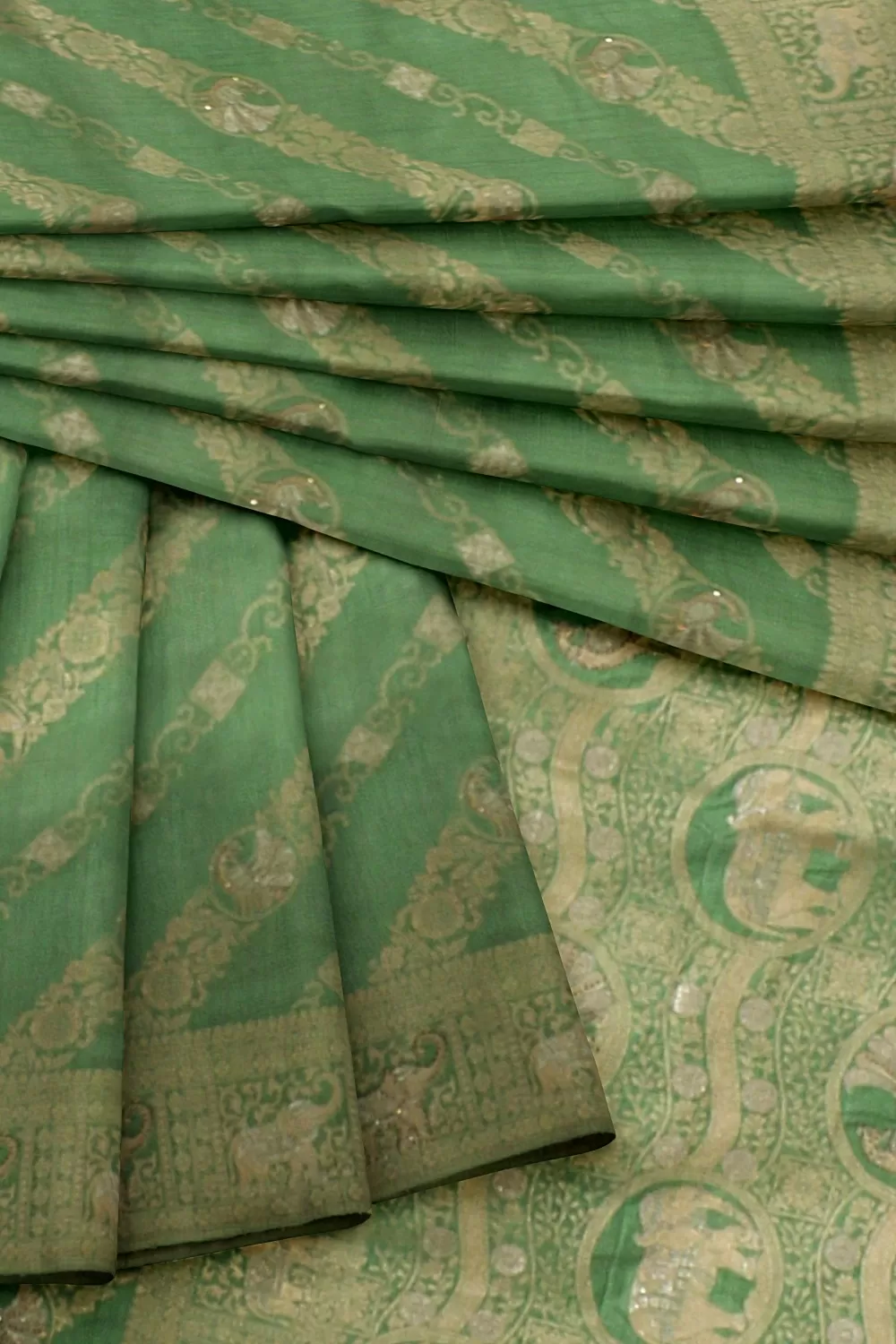 Mungiya Green Soft Silk Sarees