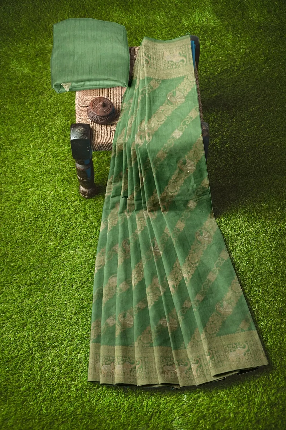 Mungiya Green Soft Silk Sarees