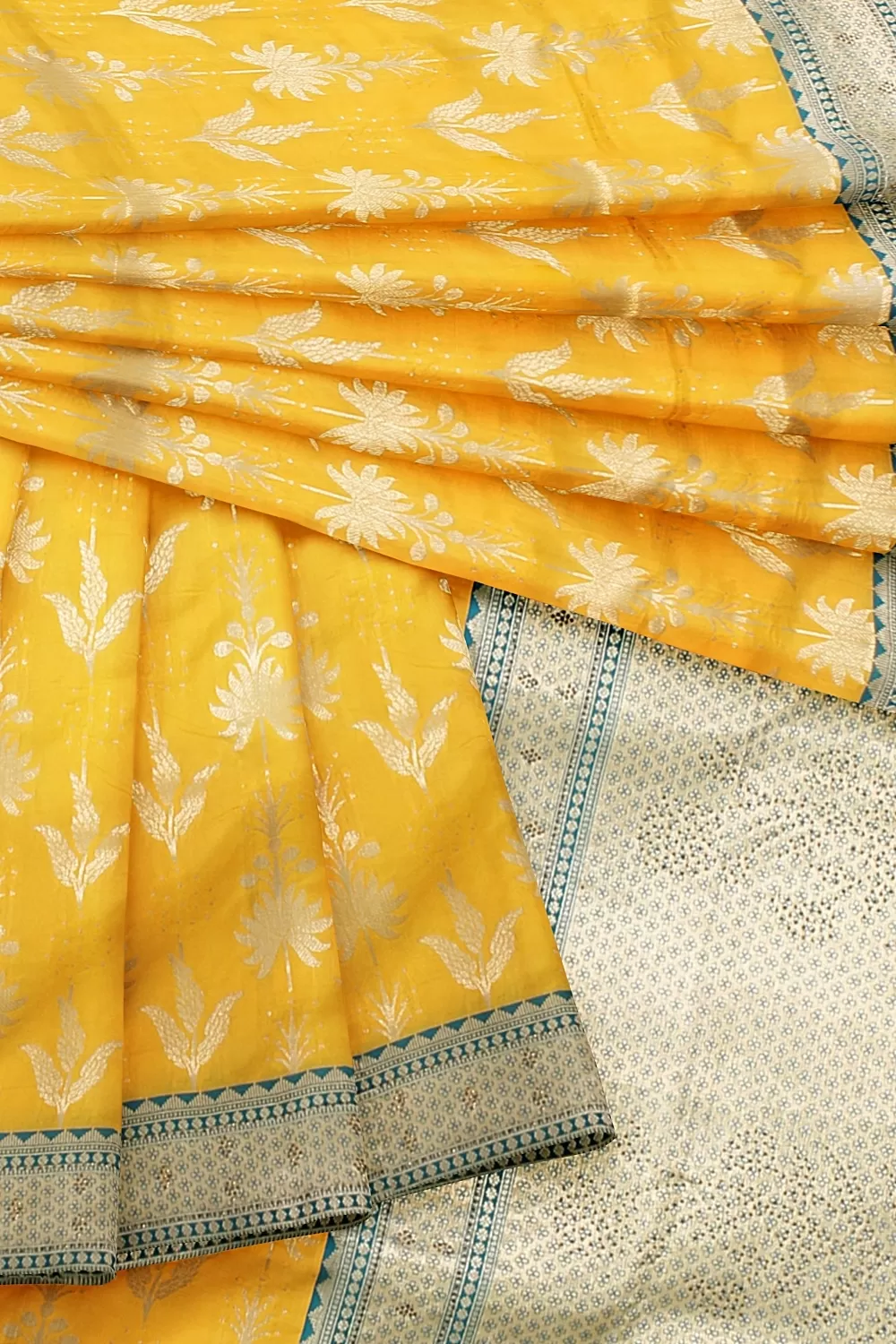 Yellow Colour Soft Silk Saree