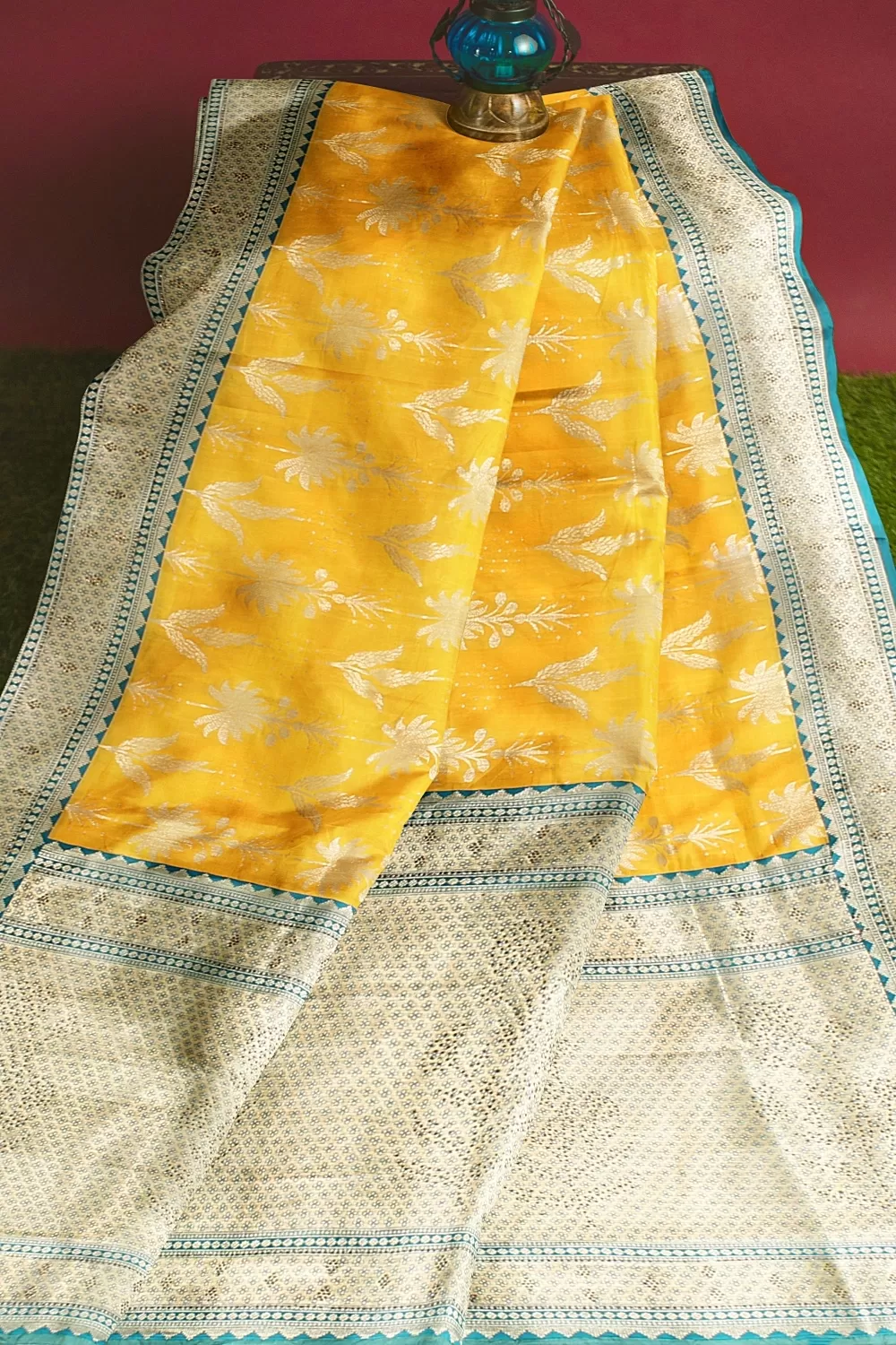 Yellow Colour Soft Silk Saree