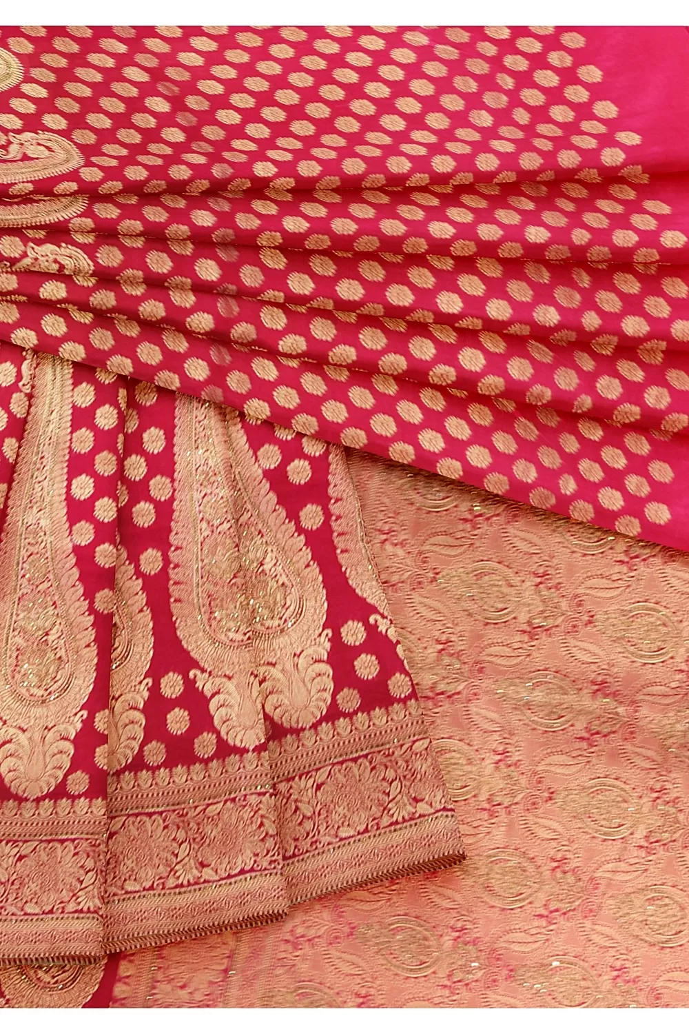 Magenta Colour Soft Silk Raree