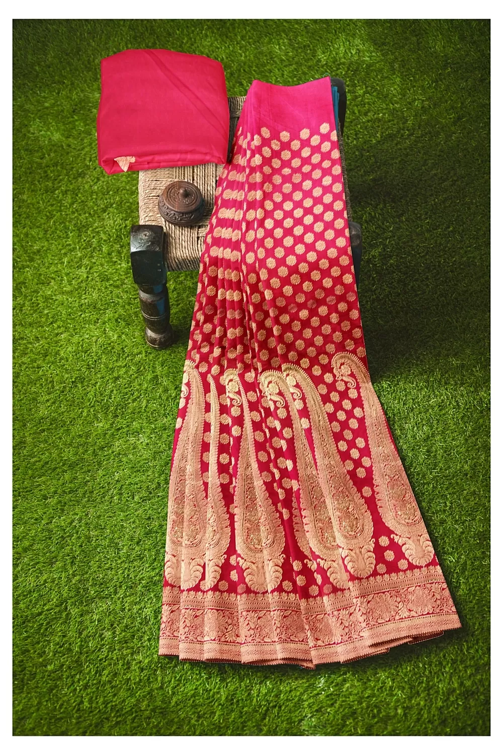 Magenta Colour Soft Silk Raree